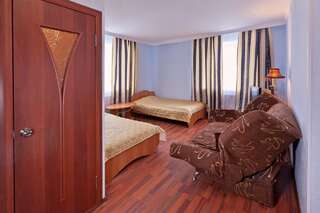 Гостиница Ямская Тобольск Стандартный двухместный номер с 2 отдельными кроватями-1